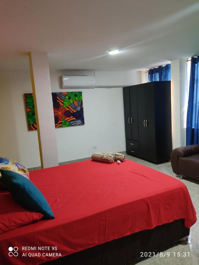 Home To Go Hostal Apartamentos 卡利 外观 照片