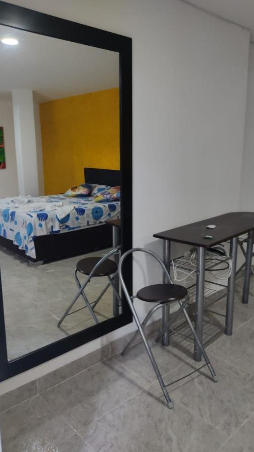 Home To Go Hostal Apartamentos 卡利 外观 照片