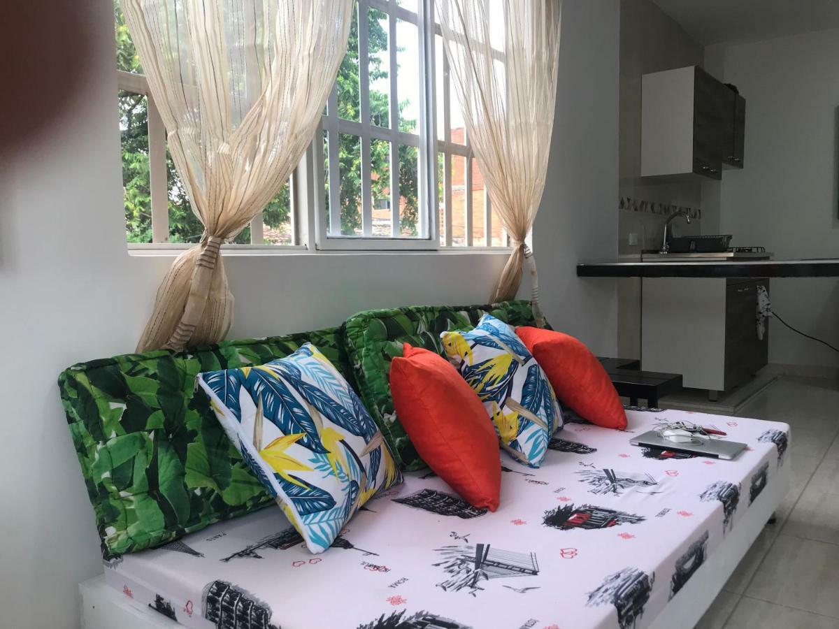Home To Go Hostal Apartamentos 卡利 外观 照片